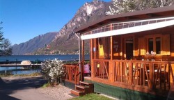  Chalet DIRECT aan het meer van Lugano in Porlezza Noord Italie 